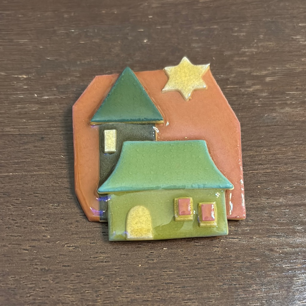 Lucinda House Pin 28$